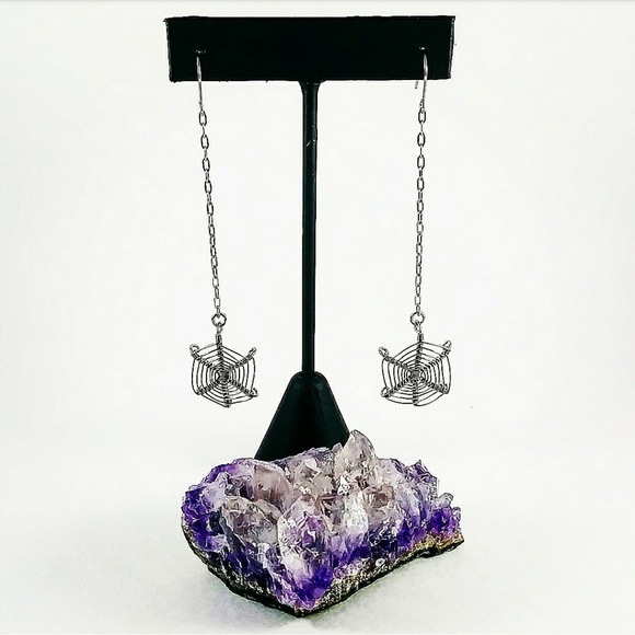 🕸 Spider Web Earring Collection 🕸 - Picture 2 of 7